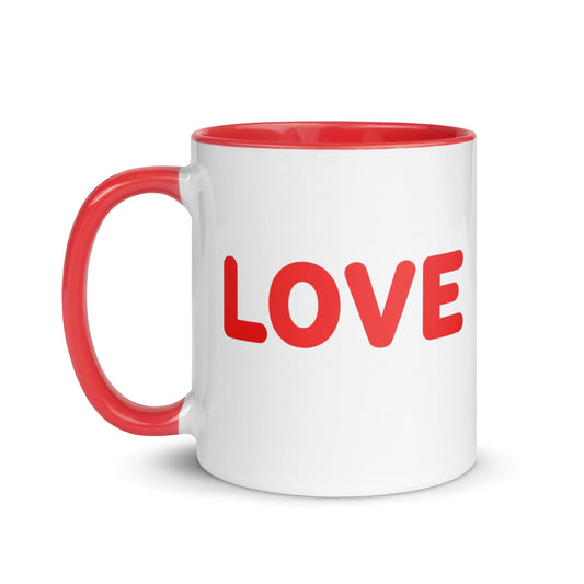Taza con palabra "LOVE” para parejas enamoradas