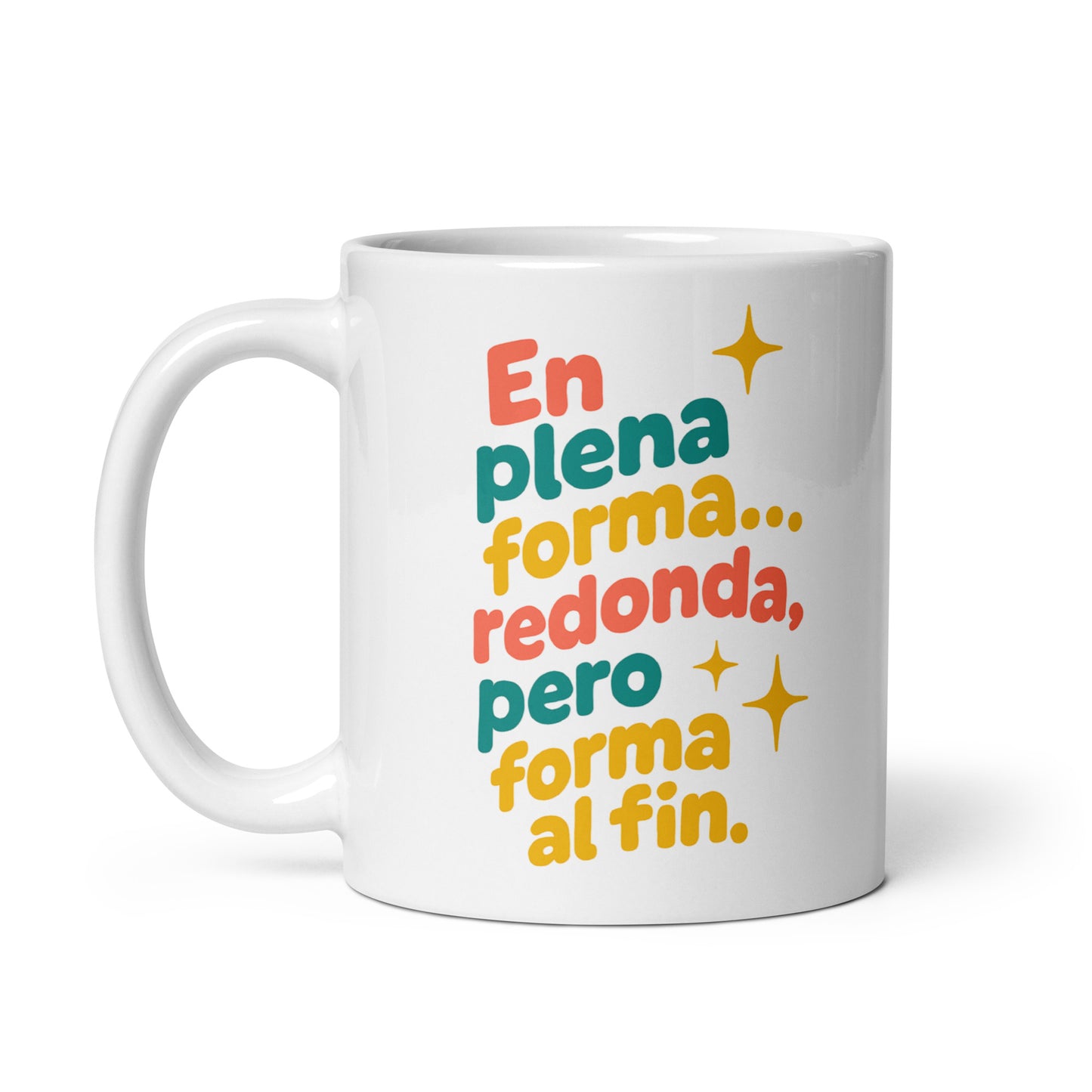 Taza con frase “En plena forma… redonda, pero forma al fin” para regalar a mayores de 50 con humor