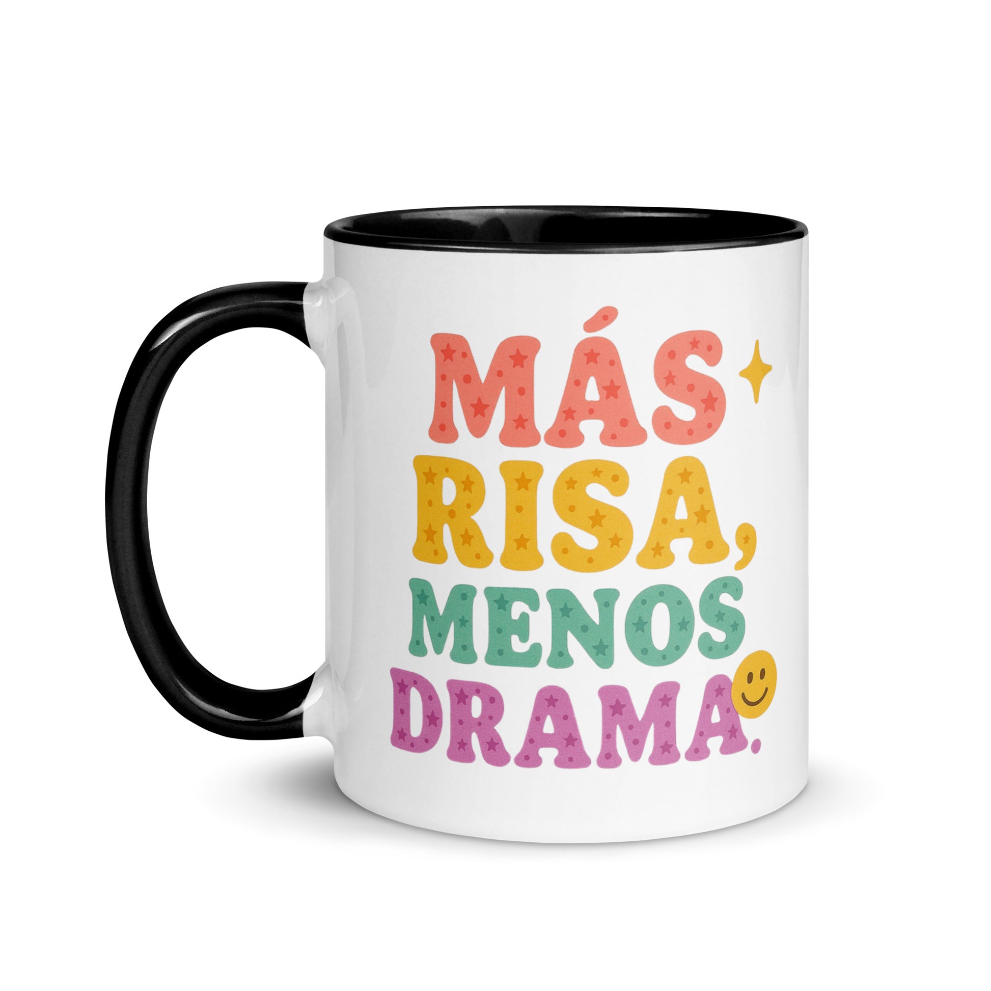 Taza con frase “Más risa, menos drama” para regalar a mayores de 50 con alegría