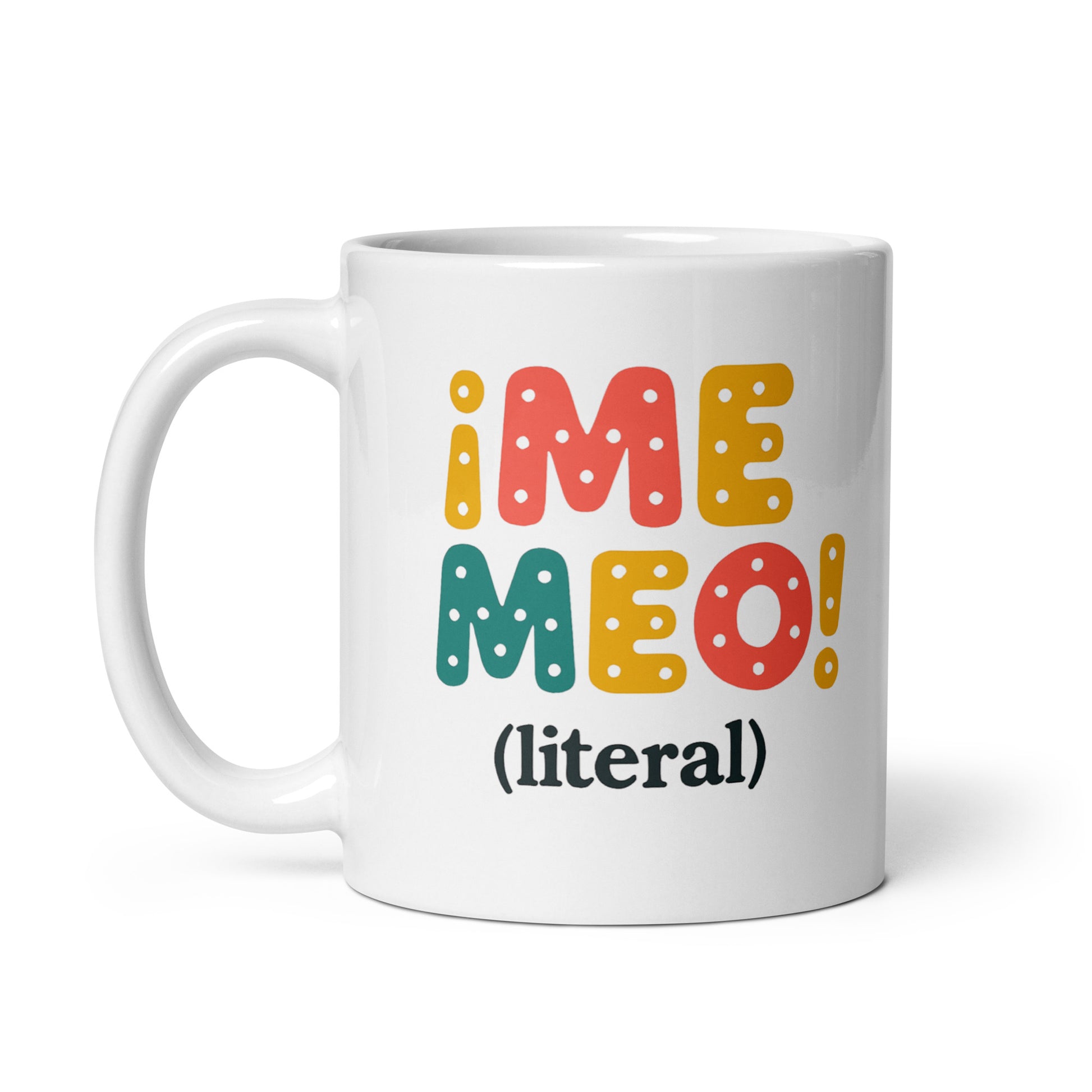 Taza con frase “¡Me meo! (Literal)” para regalar a mayores de 50 con humor descarado