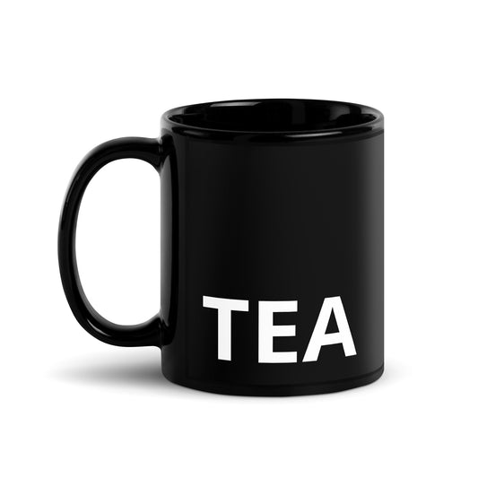 Taza con la palabra “TEA” en diseño minimalista y divertido