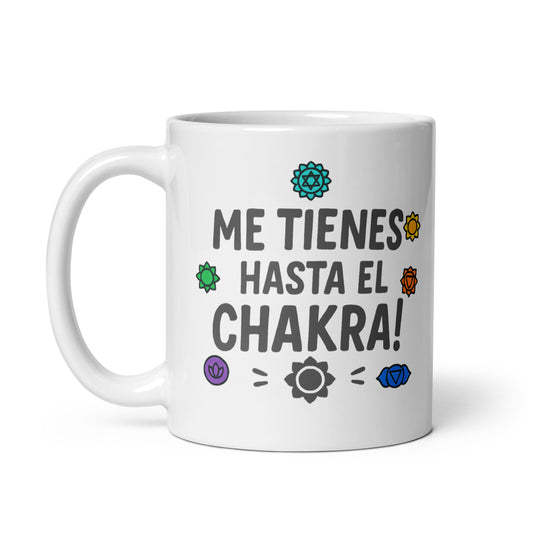 Taza con frase “Me tienes hasta el Chakra!” para yoguis